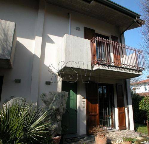 casa indipendente in vendita a Faenza