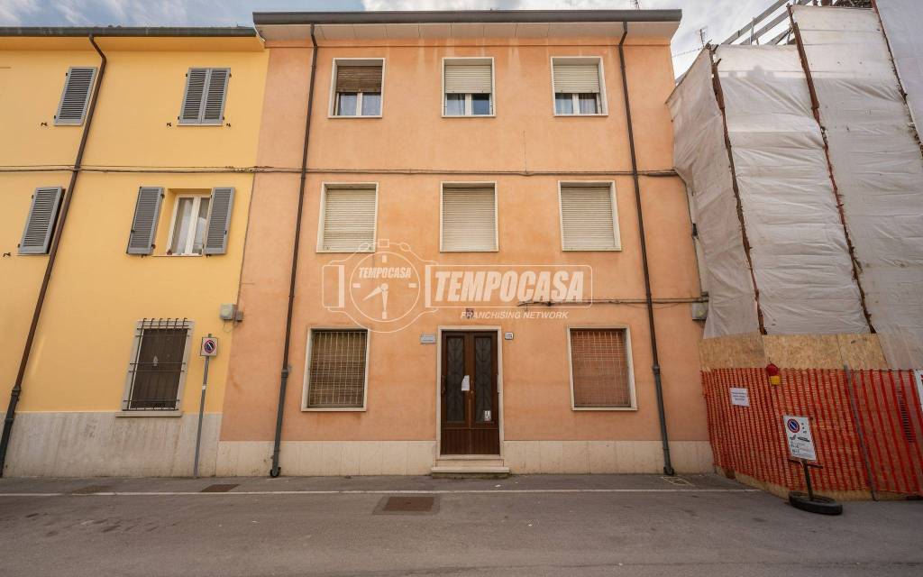 appartamento in vendita a Faenza in zona Centro Storico