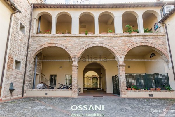 appartamento in vendita a Faenza in zona Centro Storico