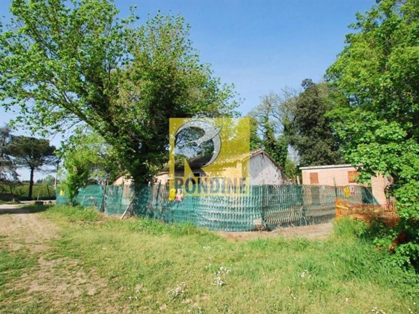casa indipendente in vendita a Faenza in zona Santa Lucia