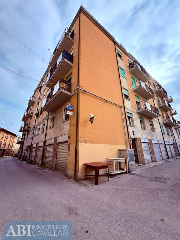 appartamento in vendita a Faenza in zona Centro Storico