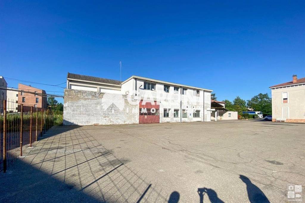negozio in vendita a Faenza
