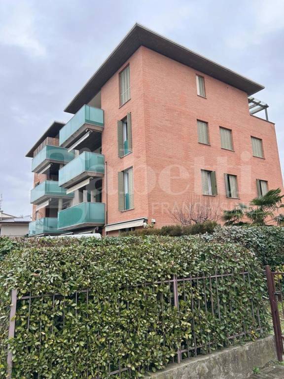 appartamento in vendita a Faenza in zona Centro Storico