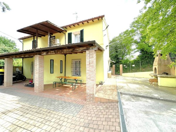 casa indipendente in vendita a Faenza