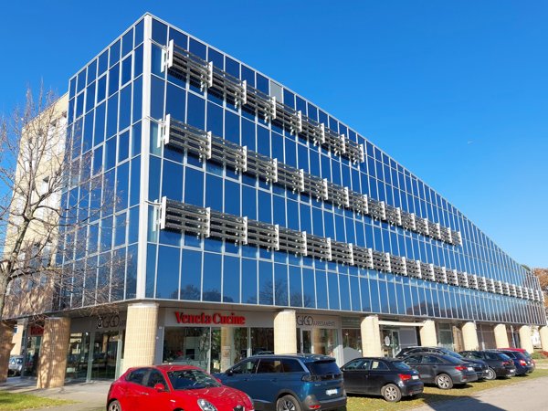 ufficio in vendita a Faenza