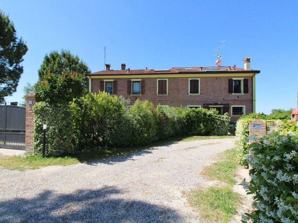 appartamento in vendita a Faenza in zona Santa Lucia