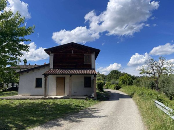 appartamento in vendita a Faenza in zona Sarna