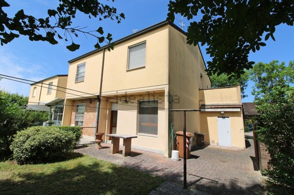 casa indipendente in vendita a Faenza in zona Granarolo