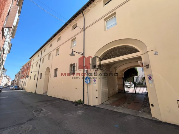 appartamento in vendita a Faenza in zona Centro Storico