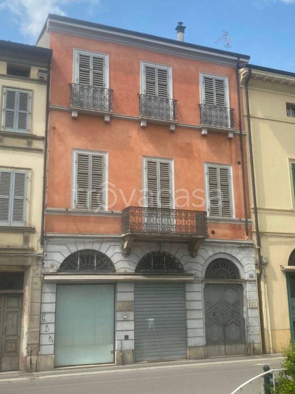 casa indipendente in vendita a Faenza in zona Centro Storico