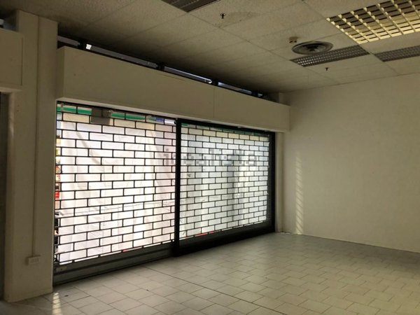 negozio in vendita a Faenza