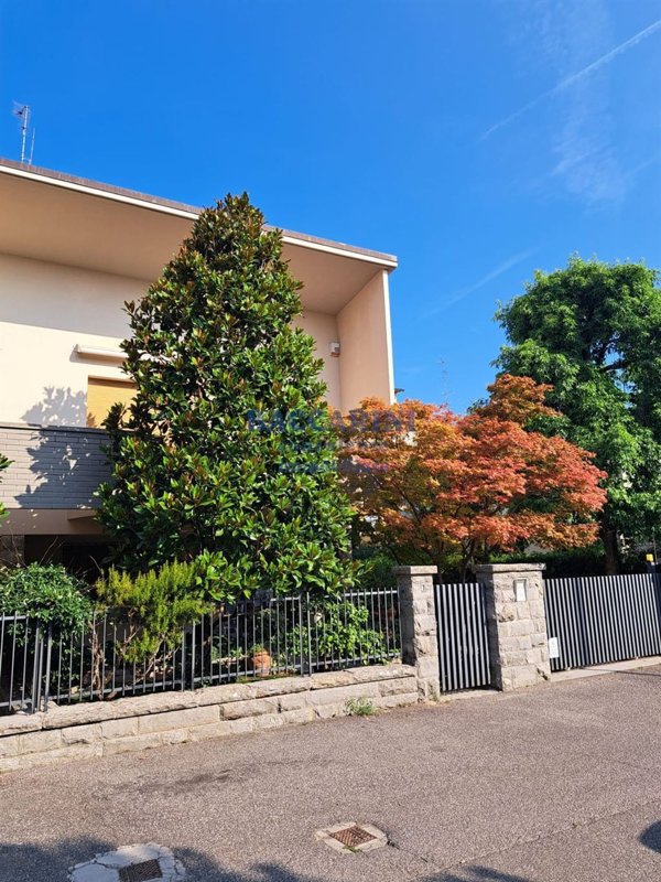 casa semindipendente in vendita a Faenza