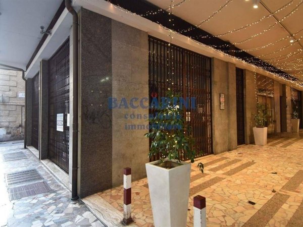 negozio in vendita a Faenza in zona Centro Storico