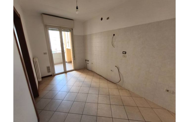 appartamento in vendita a Faenza in zona Centro Storico