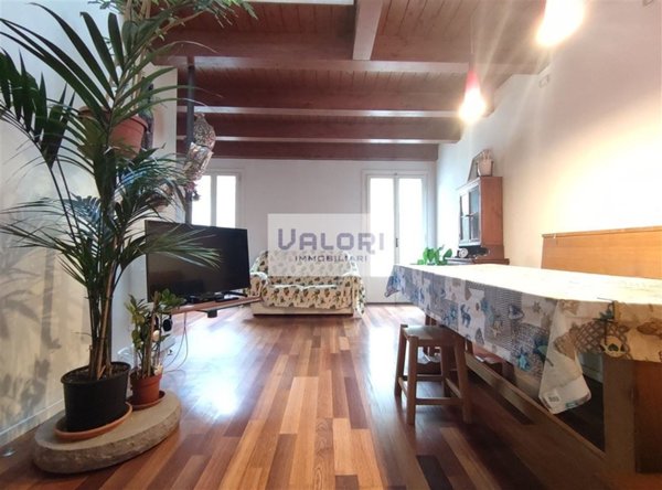 casa indipendente in vendita a Faenza in zona Centro Storico