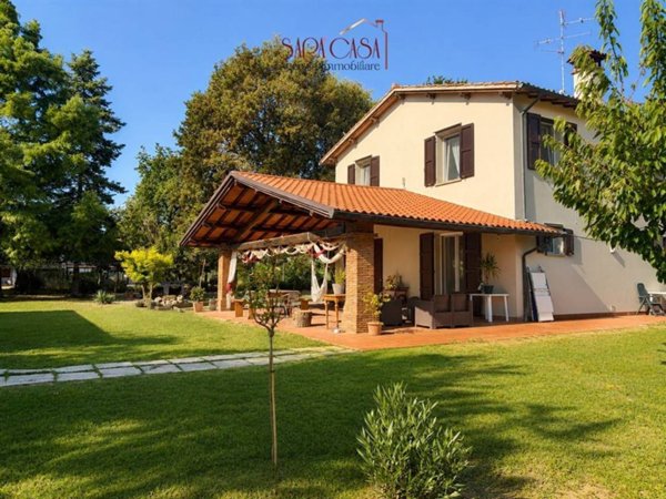 casa indipendente in vendita a Faenza in zona Pieve Cesato