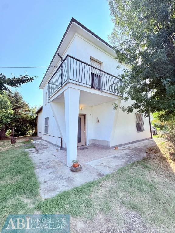 casa indipendente in vendita a Faenza