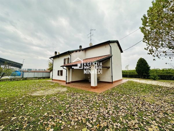 casa indipendente in vendita a Faenza
