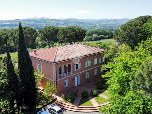 casa indipendente in vendita a Faenza in zona Santa Lucia