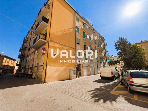 appartamento in vendita a Faenza in zona Centro Storico