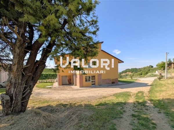 casa indipendente in vendita a Faenza in zona Santa Lucia