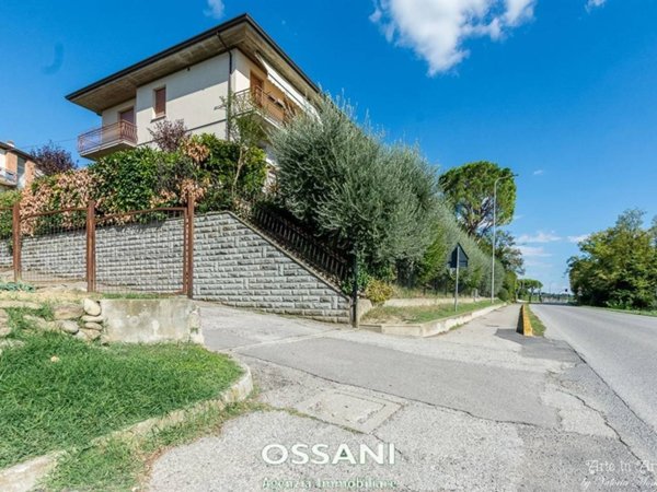 appartamento in vendita a Faenza in zona Santa Lucia