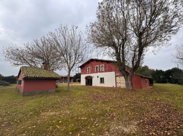 casa indipendente in vendita a Faenza in zona Santa Lucia