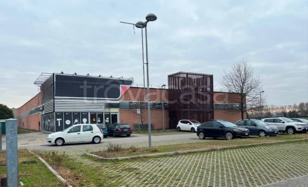 negozio in vendita a Faenza