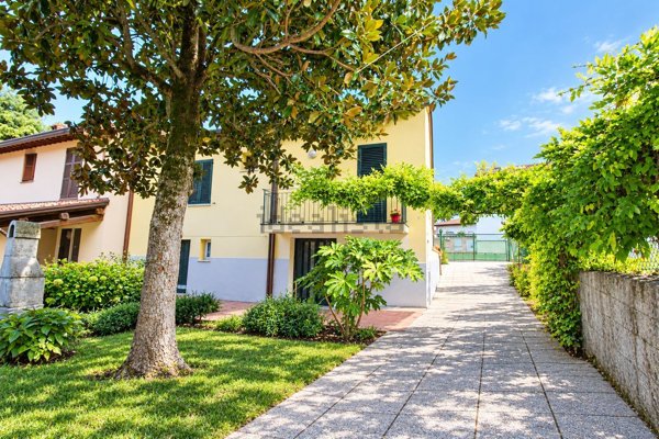 casa indipendente in vendita a Faenza in zona Centro Storico