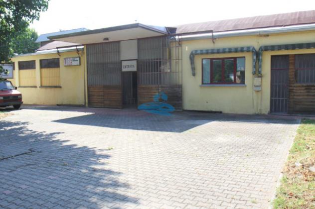 locale commerciale in vendita a Fusignano