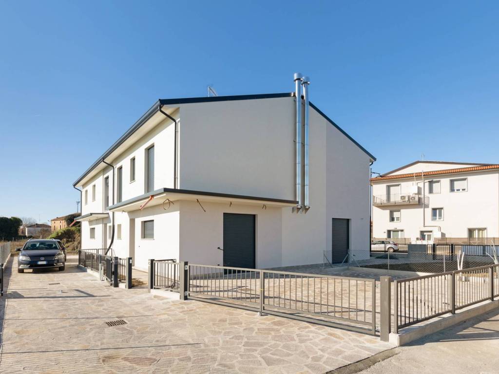 casa indipendente in vendita a Fusignano
