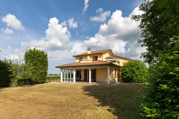 casa indipendente in vendita a Fusignano
