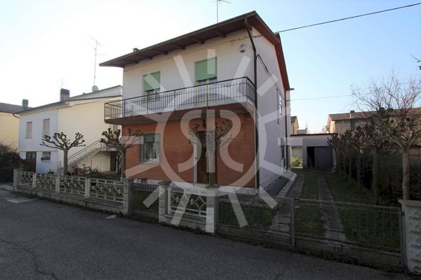 casa indipendente in vendita a Fusignano