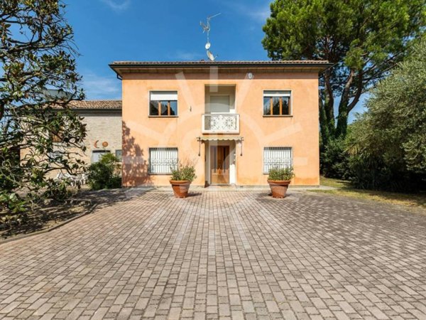 casa indipendente in vendita a Fusignano