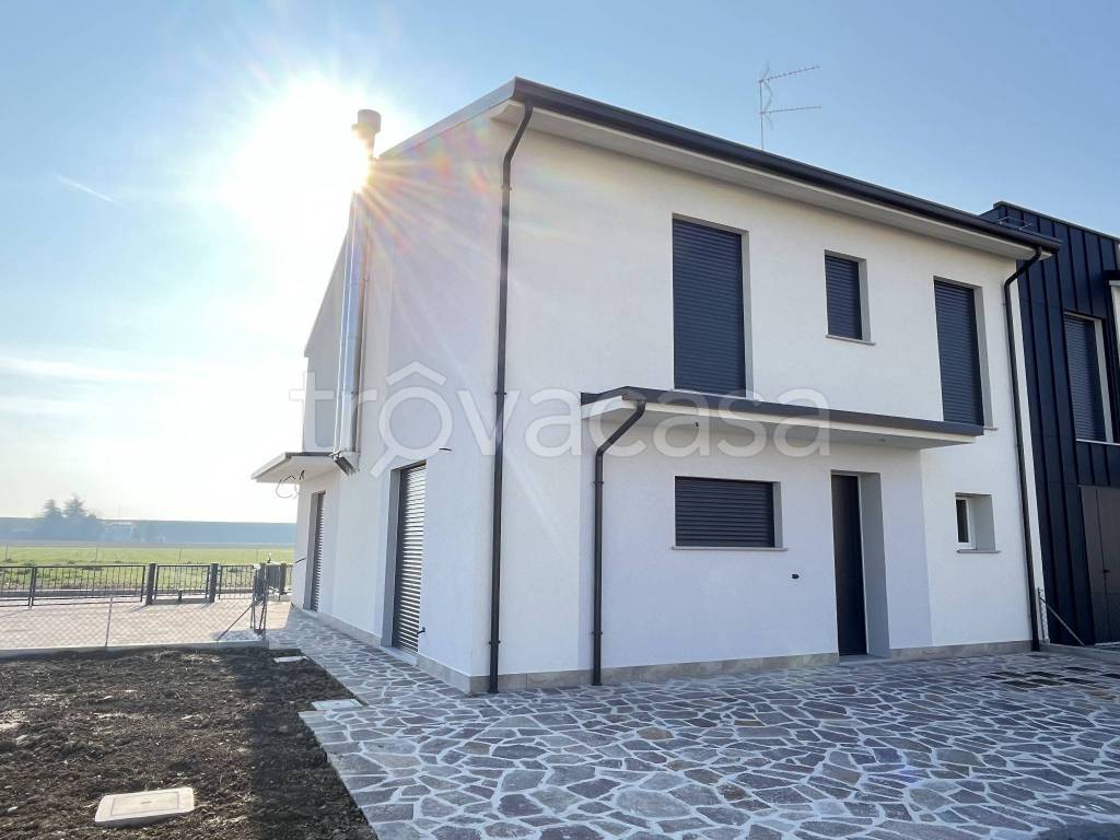 casa indipendente in vendita a Fusignano