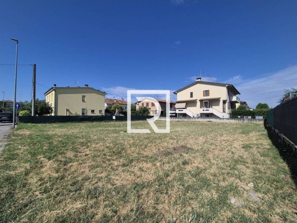 terreno edificabile in vendita a Fusignano