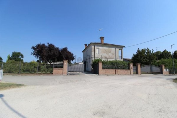 casa indipendente in vendita a Fusignano