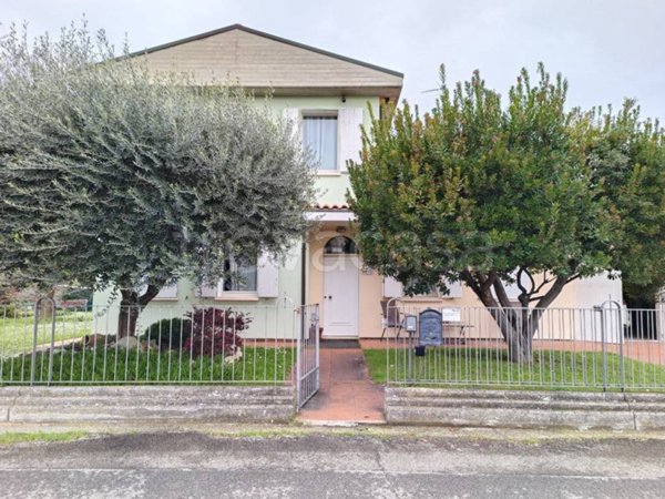 casa indipendente in vendita a Fusignano