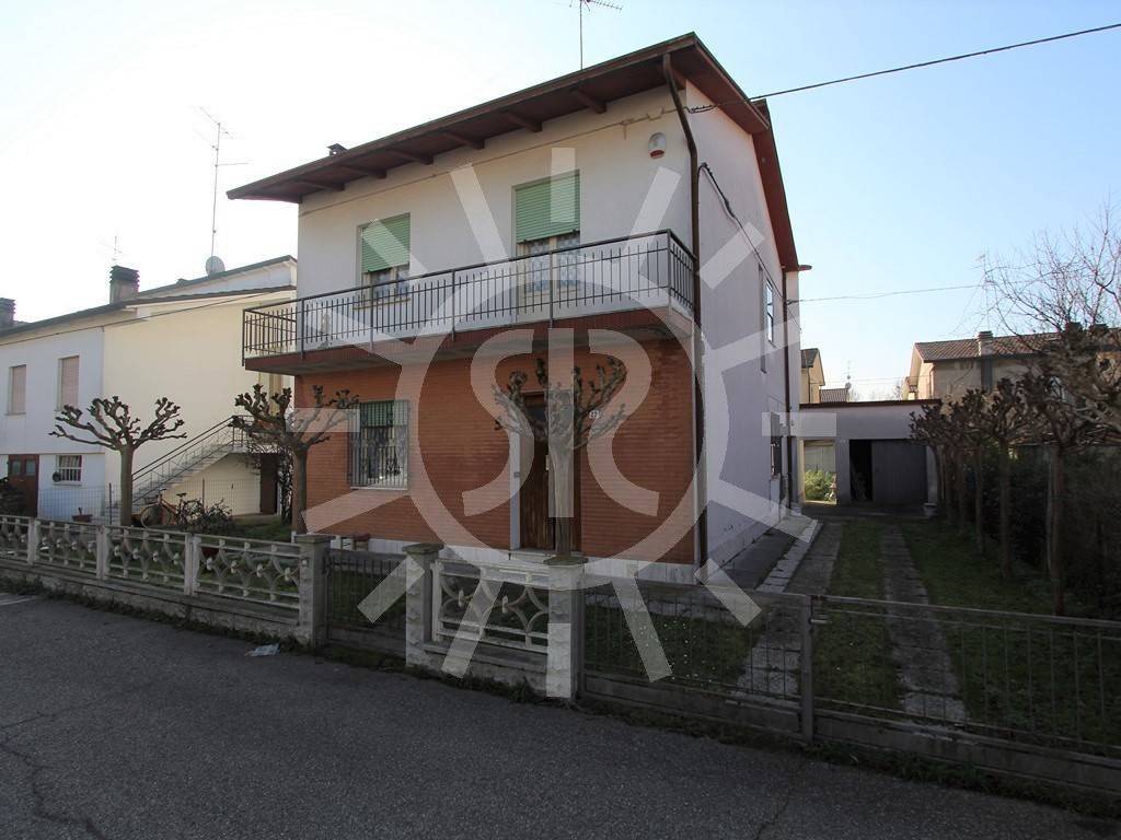 casa indipendente in vendita a Fusignano