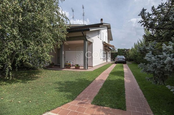 casa indipendente in vendita a Fusignano