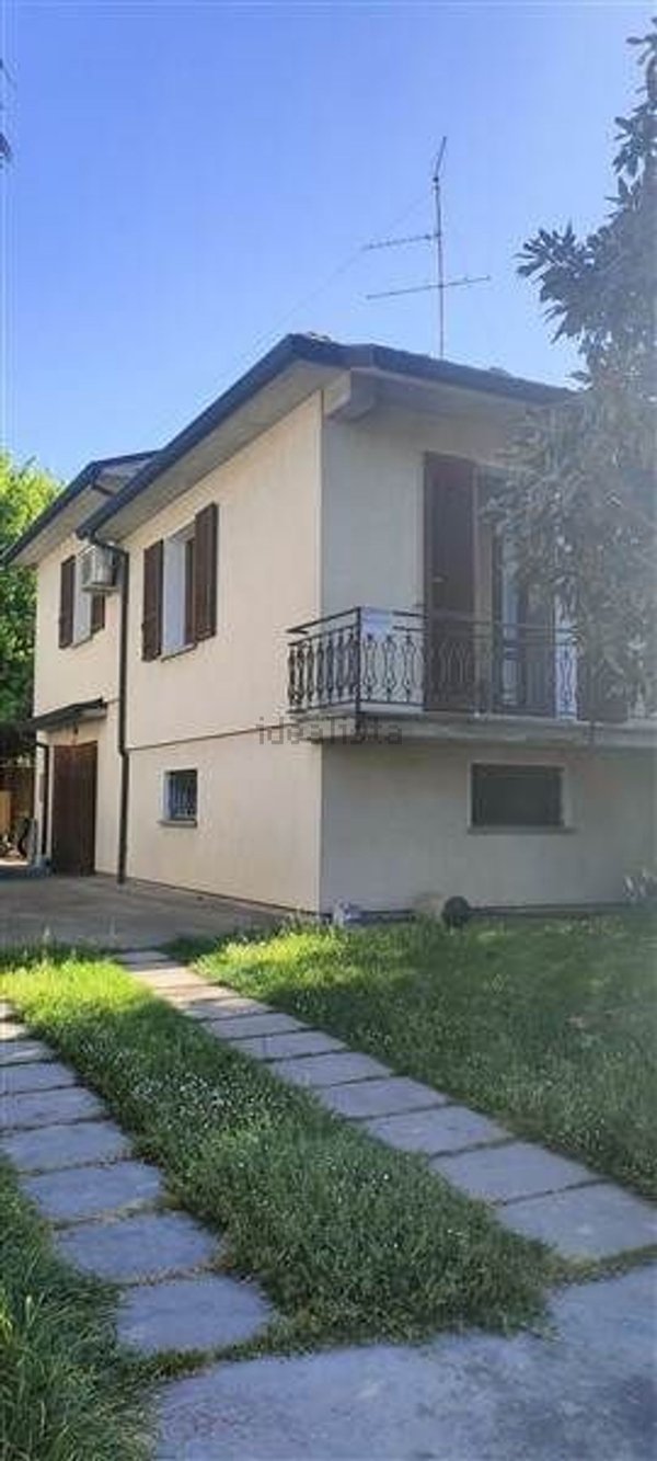 casa indipendente in vendita a Fusignano