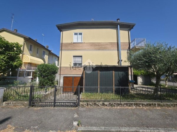 casa indipendente in vendita a Fusignano