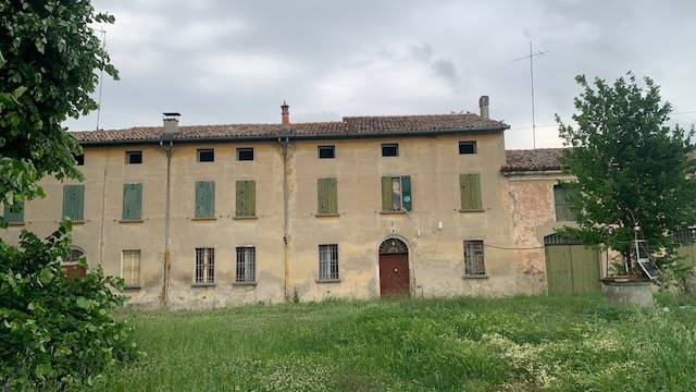 casa indipendente in vendita a Lugo in zona San Potito