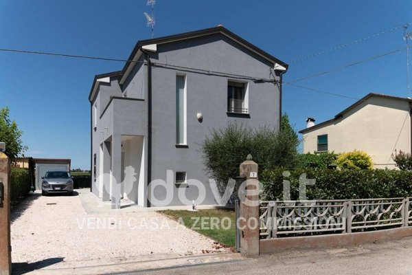 casa indipendente in vendita a Lugo in zona Belricetto