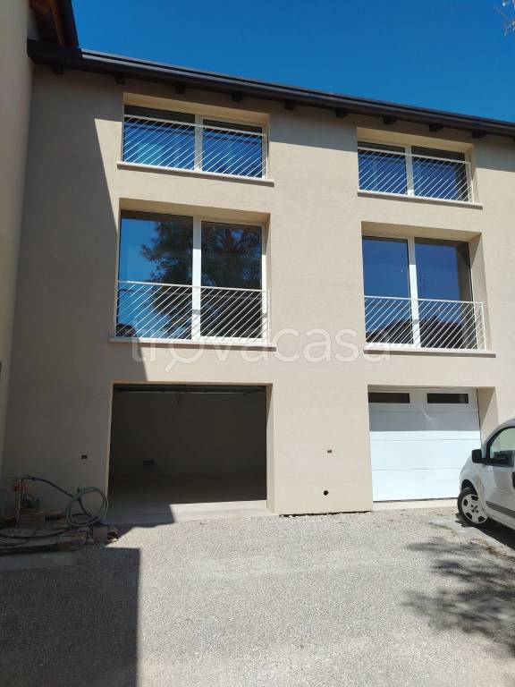 casa indipendente in vendita a Lugo