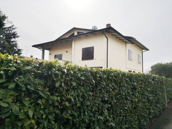 casa indipendente in vendita a Lugo in zona Voltana