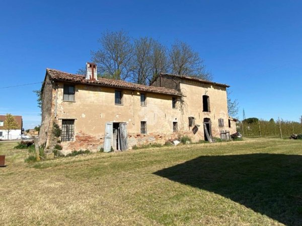 casa indipendente in vendita a Lugo