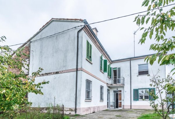 casa indipendente in vendita a Lugo