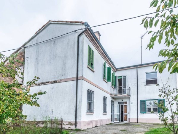 casa indipendente in vendita a Lugo