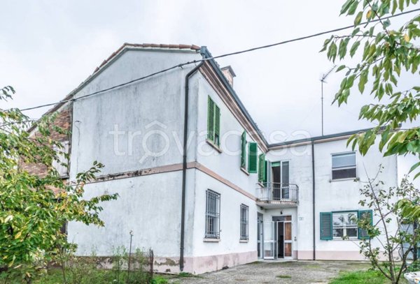 casa indipendente in vendita a Lugo